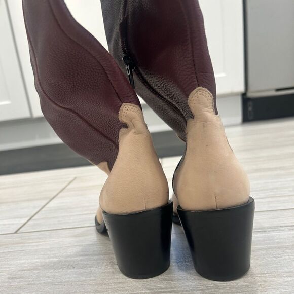 Cowboy Boots - Picture 4 of 6